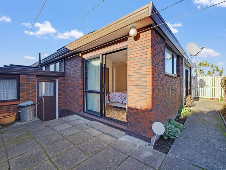 1/102 Lake Terrace Road Burwood_15