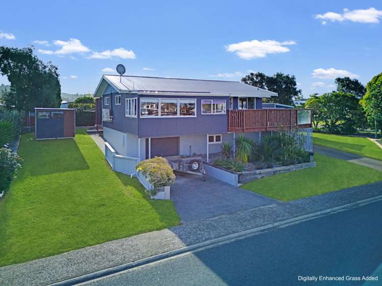 201 Chartwell Avenue_3