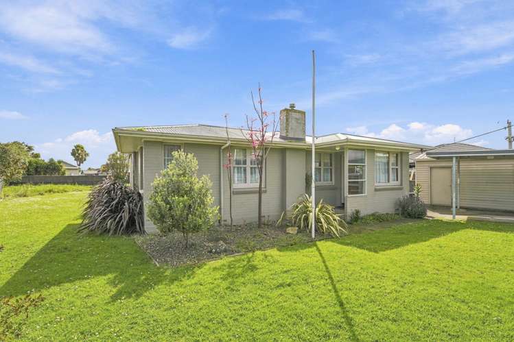 2 Ngaire Street Longburn_13