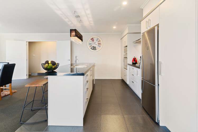 128 Iles Road Lynmore_2