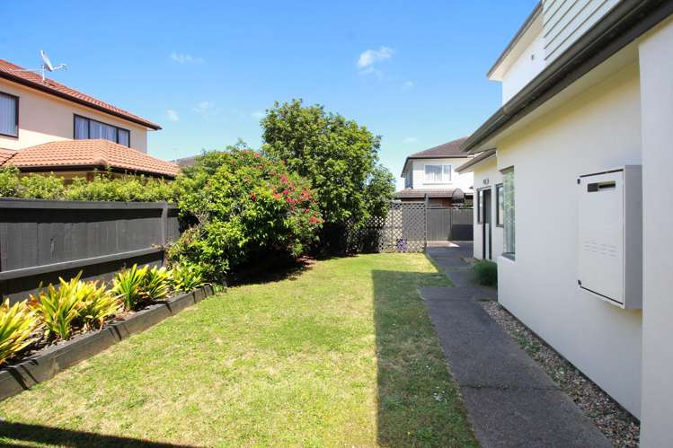 28 Malahide Drive Flat Bush_2