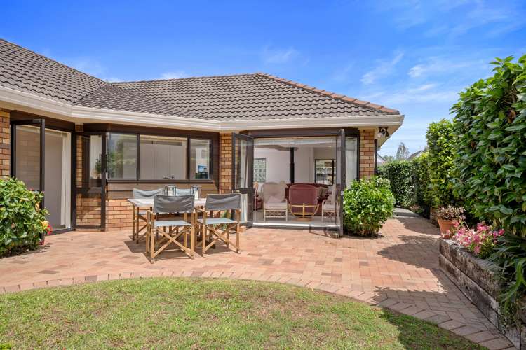 2/12 Stratford Avenue Milford_1