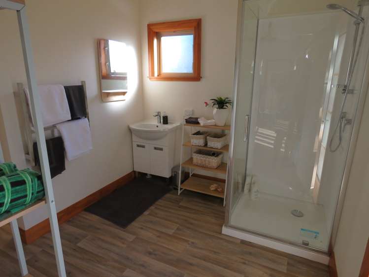 61 Laings Road Lower Hutt_4