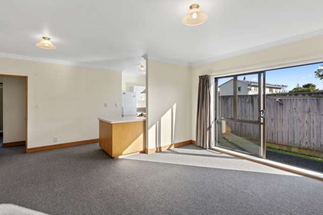 2/10 Waitui Crescent Waiwhetu_1