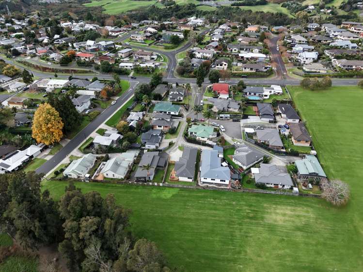 2 Smylie Close Ohauiti_24