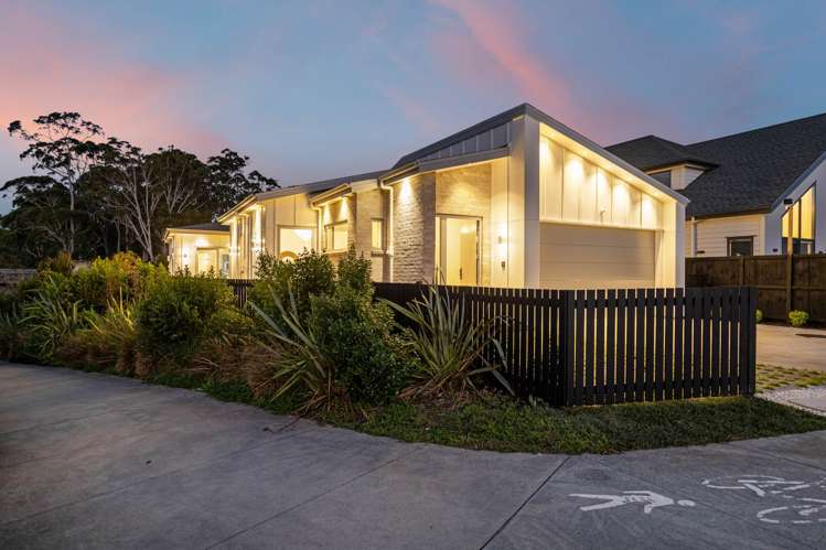 18 Puruatanga Road_0