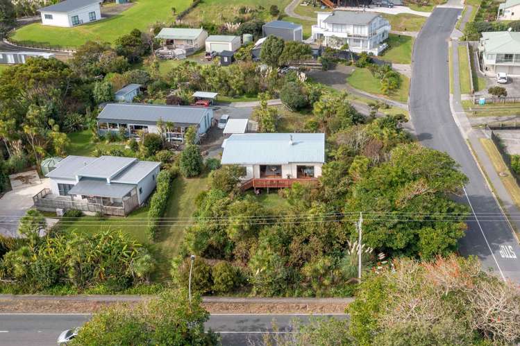 1 Waianga Place Omapere_34