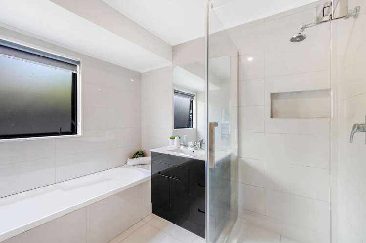 6 West Fairway Golflands_21