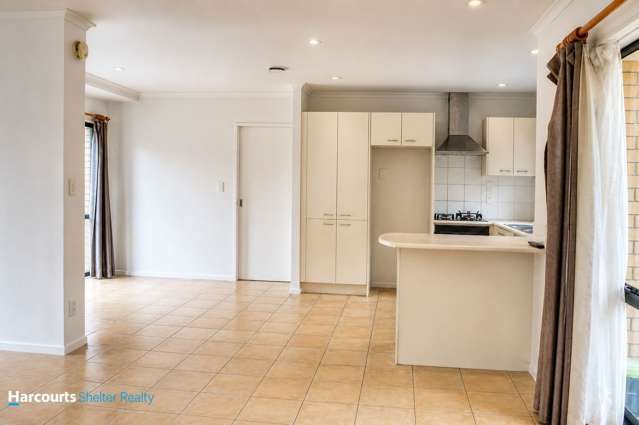 24/2 Arawa Street New Lynn_4