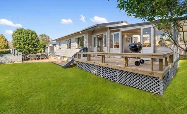 Spacious & Convenient Living in the Heart of P...