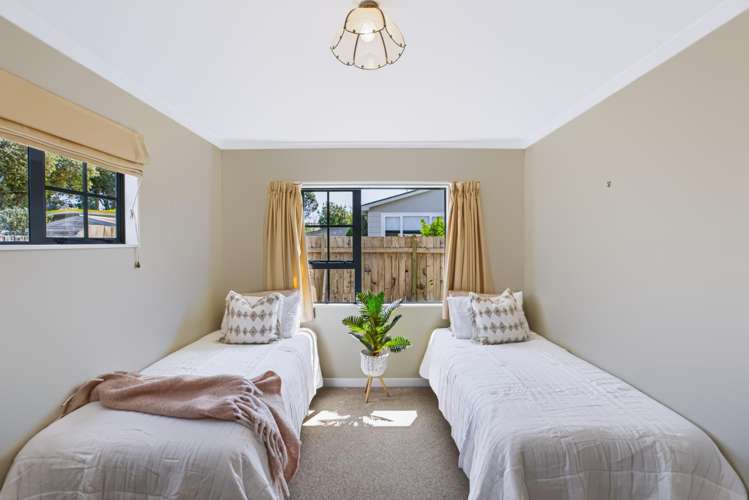 11a Te Kupe Road Paraparaumu Beach_16
