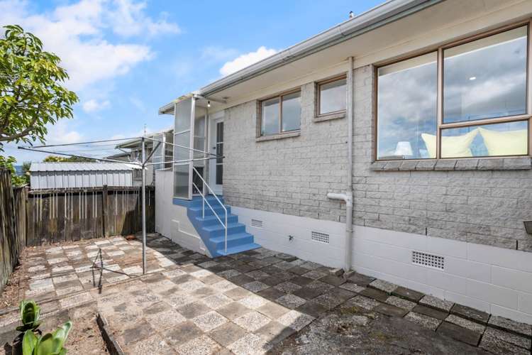 2/67A Roberton Road Avondale_9