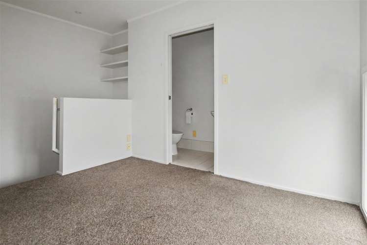 24A/30 Westward Ho Road Glen Eden_10