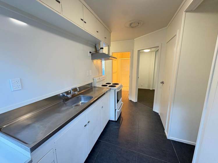 2/9 Paranui Valley Road_0