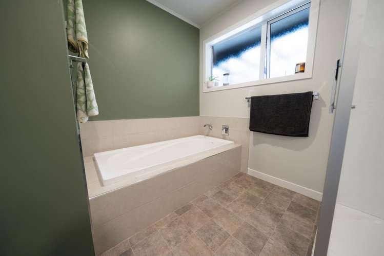 22 Hamilton Avenue Winton_15