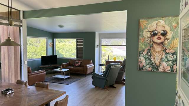 Beachside Living - Space for Teenagers and Toys