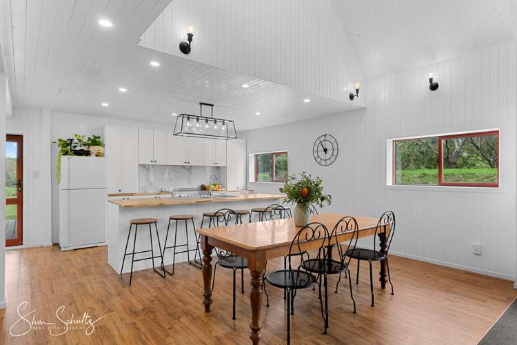 207 Doctors Hill Road Maungaturoto_19