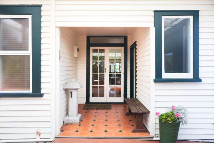 7 Lucy Road Bluff Hill_17