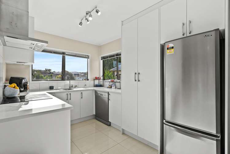 97 Hyperion Drive Randwick Park_3