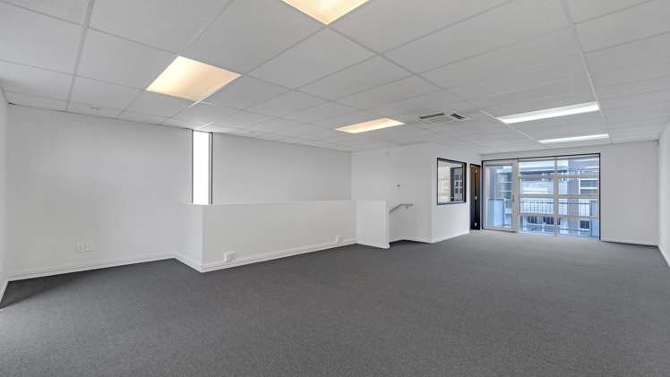 8/27 Waterman Place Ferrymead_12