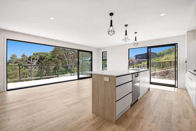 13 Ti Tree Lane Stanmore Bay_6