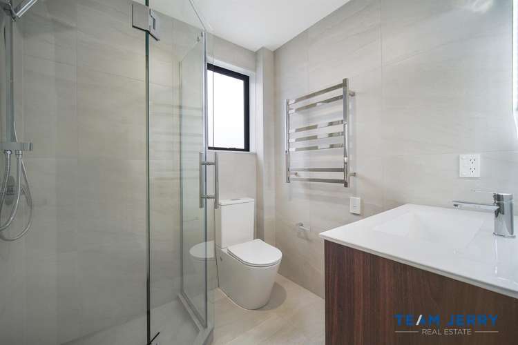 65 Survila Street Papakura_10