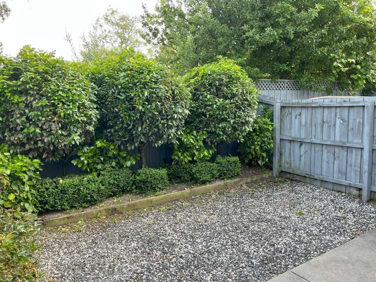 16/27 Cornwall Street Saint Albans_13