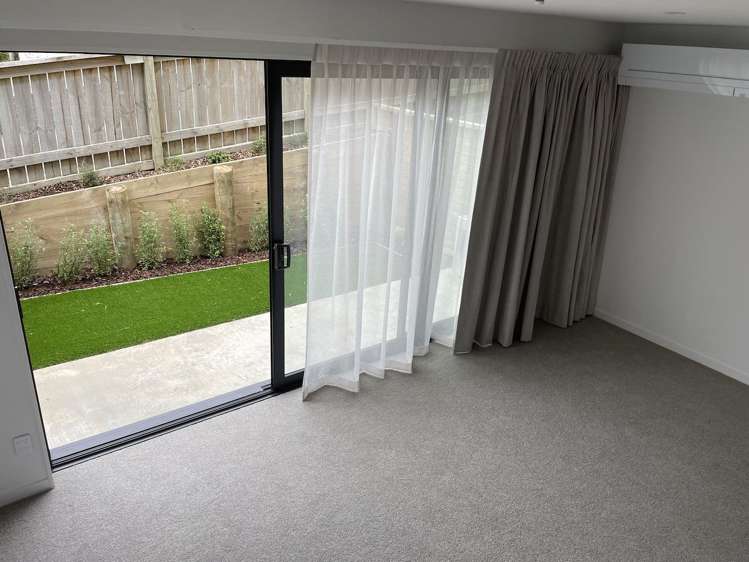 10/50 Friend Street Karori_6