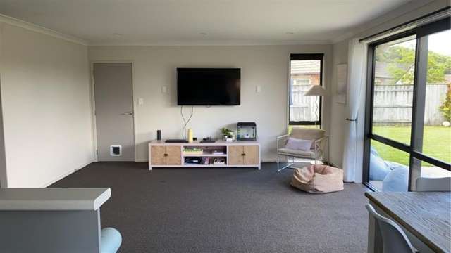 10 Bathurst Crescent 11554_1