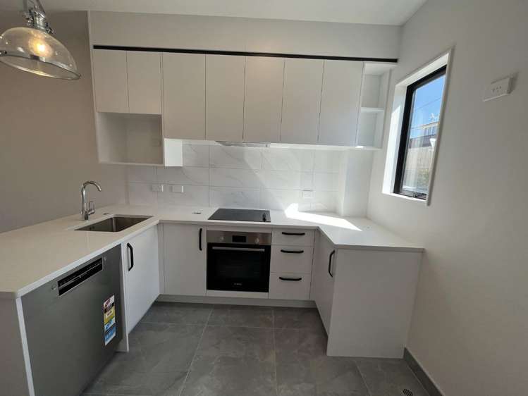 14/241 Don Buck Road 11410_2