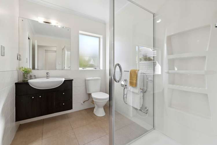 24 Bridgefield Crescent Flat Bush_21