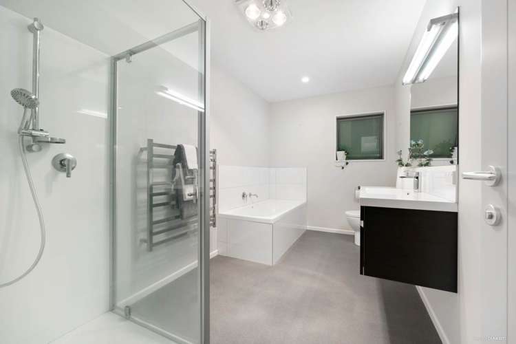 34 Montgomery Crescent Cockle Bay_16