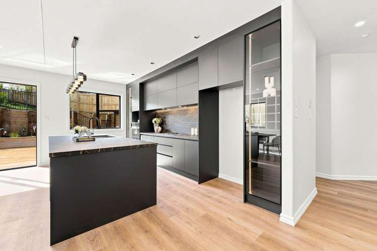 2 Antler Lane Greenhithe_12