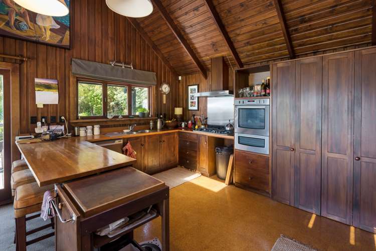 363 Port Underwood Road Whatamango Bay_7