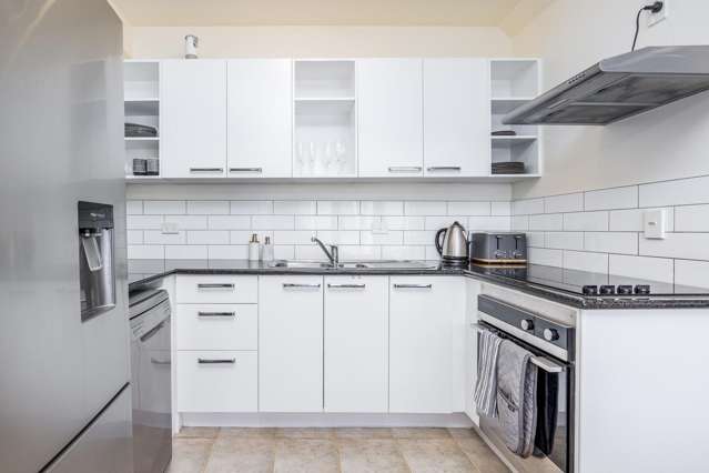 10/9 Basque Road Eden Terrace_2