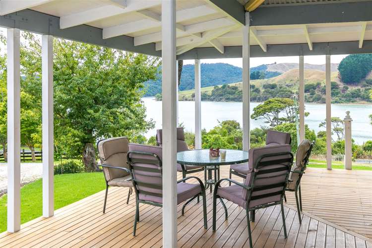 1029 Te Waitere Road Taharoa_0