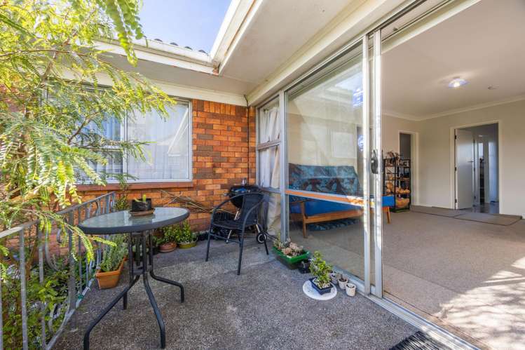 2/50 Rutland Road Mount Wellington_3