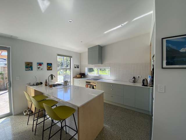 24 Ashley Terrace 10816_1