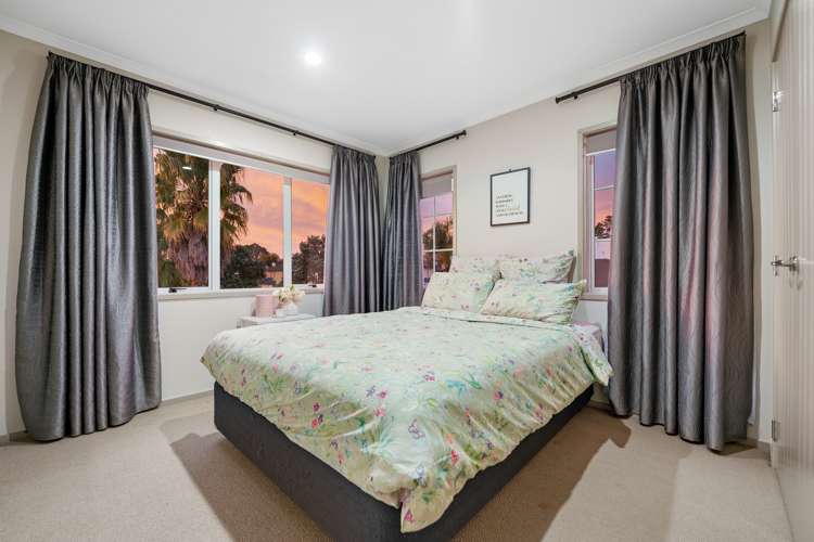 20 Skelligs Drive Flat Bush_19
