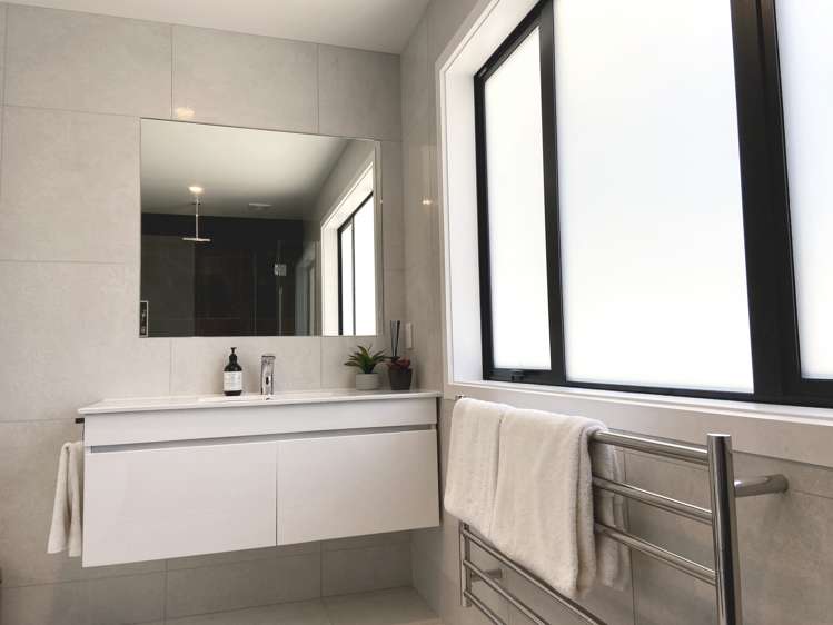 156 Upton Street Wanaka_6