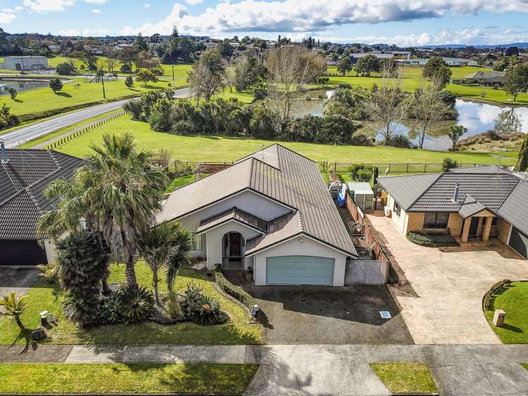 4 Crannog Fen Wattle Downs_0