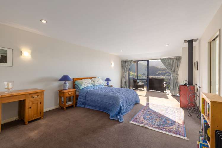 5 Hyland Brae Governors Bay_11