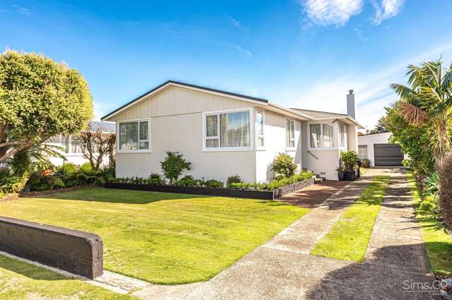 Superb Living on Selwyn