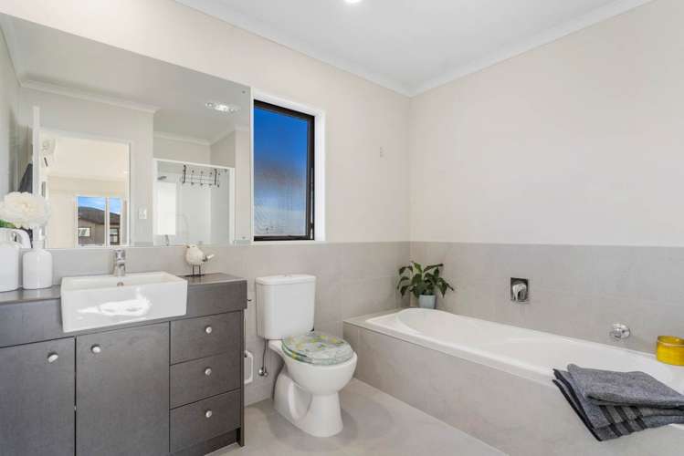 2 Lorenzo Way Flat Bush_21