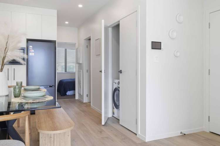 2-8 Alamein Terrace Mount Albert_10