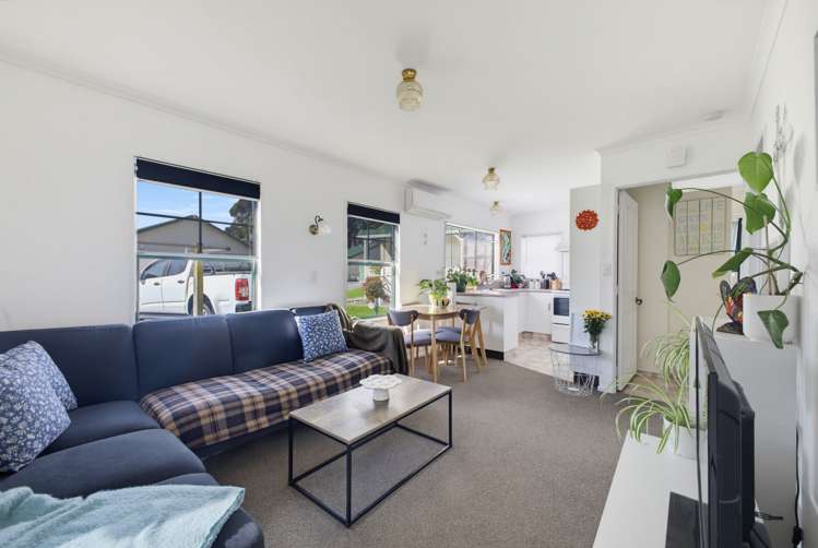 10/70 Whiteley Street_5