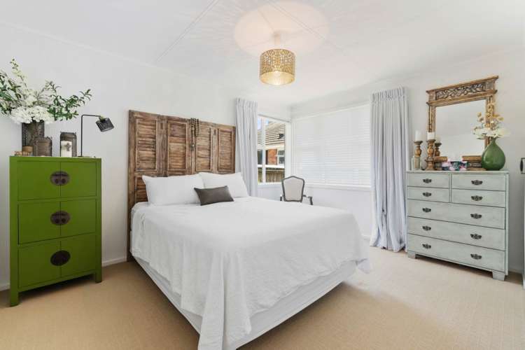 6 Pirangi Street Point England_11