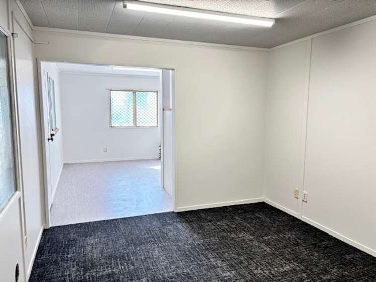 2/306 Chadwick Road Greerton_10