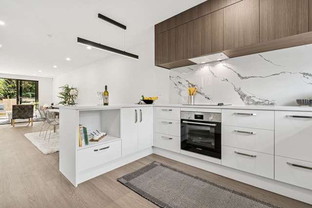 6/14 Freyberg Place Howick_3