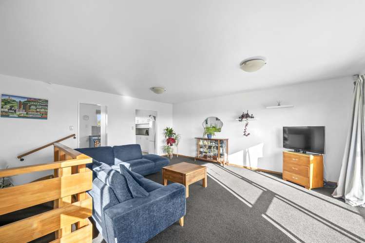 2/8 Applewood Place_2